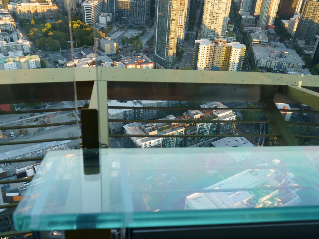 សារព័ត៌មានថ្មីៗ: ការអភិវឌ្ឍន៍នៃពាណិជ្ជកម្ម និងសេដ្ឋកិច្ច